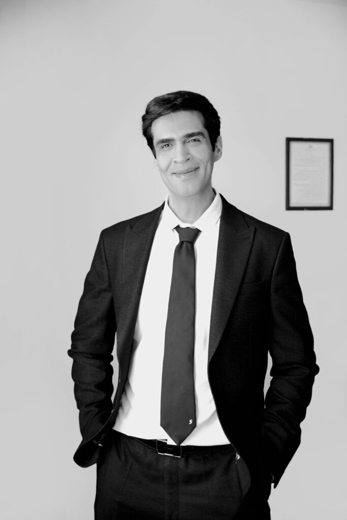 دکتر رامین علوی نژاد